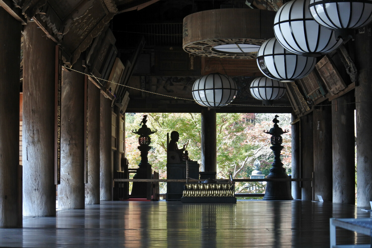 寺院墓地